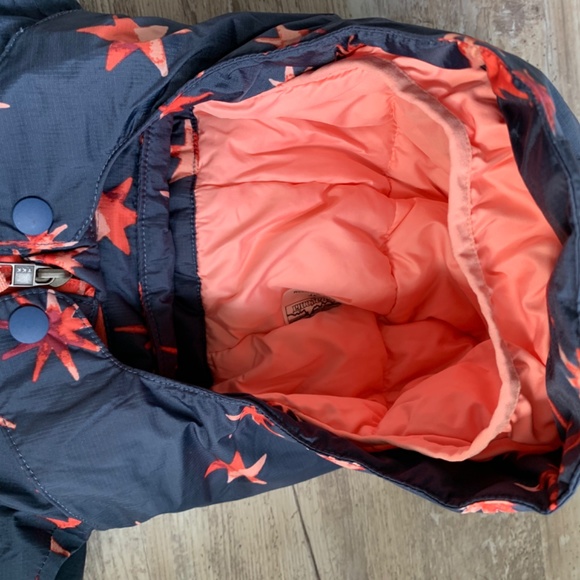 Patagonia Kids Jacket - Navy and Red Star Pattern - Picture 2 of 7